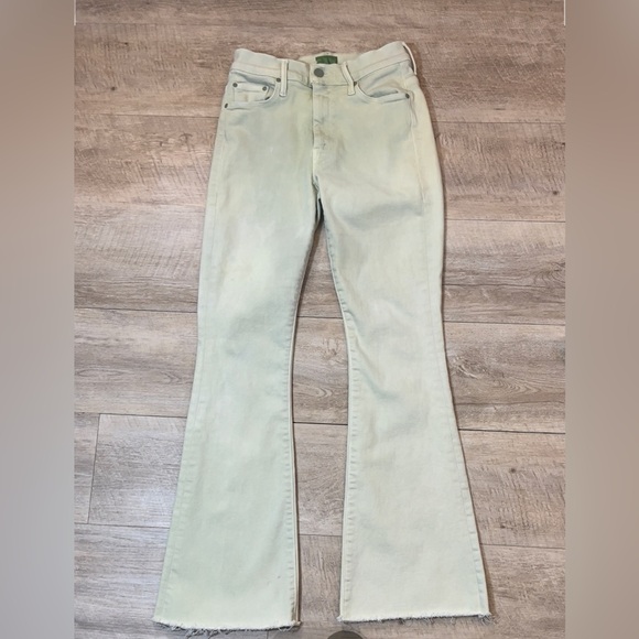 Mother Women’s The Weekender Fray Flare Jeans in Iceberg Green Size 26 - Picture 4 of 12